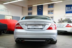 Afbeelding 12/44 van Mercedes-Benz CLS 55 AMG (2005)