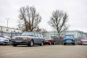 Bild 15/50 von Mercedes-Benz 280 TE (1983)