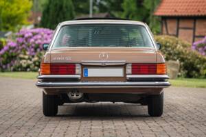 Image 17/81 of Mercedes-Benz 280 SE (1979)