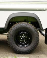 Image 68/96 of Land Rover Defender 90 (1995)