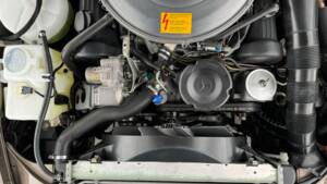Image 33/48 de Mercedes-Benz 560 SL (1989)