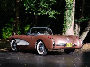Image 8/36 of Chevrolet Corvette (1956)