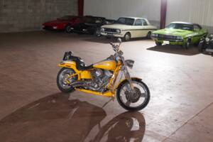 Immagine 4/13 di Harley-Davidson FXSTD-SE2 Screamin’ Eagle Softail Deuce CVO (2004)