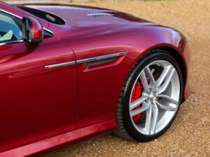 Afbeelding 22/81 van Aston Martin DB 9 Volante (2015)