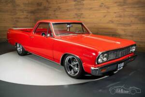 Image 2/18 of Chevrolet El Camino (1964)