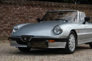 Image 24/50 de Alfa Romeo 2.0 Spider QV (1988)