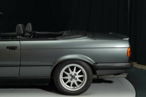 Afbeelding 8/8 van BMW 320i (1989)