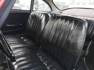 Image 17/63 of Porsche 356 C 1600 (1963)