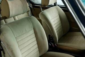 Bild 37/50 von BMW 3.0 CSi (1975)