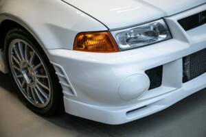 Image 38/50 of Mitsubishi Lancer Evolution V (1999)