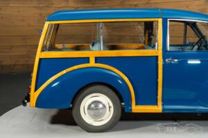 Image 14/19 of Morris Minor 1000 Traveller (1971)