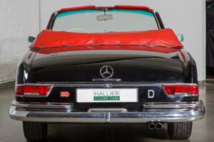 Image 16/34 of Mercedes-Benz 280 SE (1966)