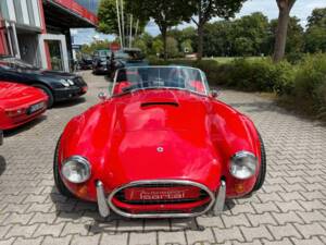 Immagine 3/22 di AC Cobra 289 (1990)