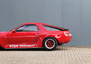 Image 21/52 of Porsche 928 S (1980)