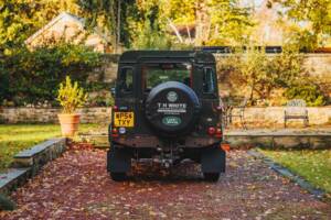Bild 50/50 von Land Rover Defender 110 (2005)