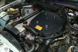 Bild 42/50 von Mercedes-Benz 300 E-24 (1992)