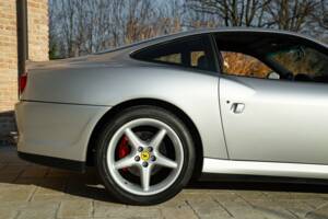 Image 22/50 of Ferrari 550 Maranello (2001)