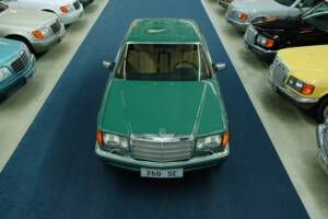 Bild 4/50 von Mercedes-Benz 260 SE (1990)
