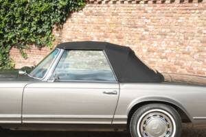 Bild 17/50 von Mercedes-Benz 280 SL (1971)