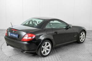Immagine 46/50 di Mercedes-Benz SLK 200 Kompressor (2004)