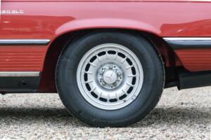 Bild 25/50 von Mercedes-Benz 280 SLC (1975)
