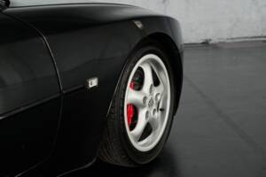 Bild 32/50 von Porsche 944 Turbo (1990)