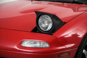 Immagine 22/50 di Mazda MX-5 1.6 (1990)