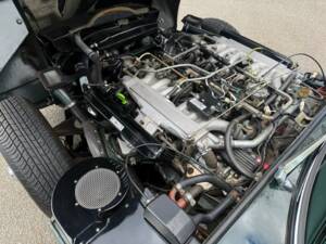 Imagen 37/50 de Jaguar E-Type V12 (2+2) (1970)
