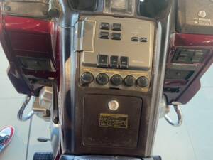Image 13/22 of Honda DUMMY (1992)