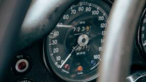 Bild 18/81 von Jaguar E-Type V12 (2+2) (1971)