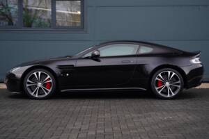 Afbeelding 6/50 van Aston Martin V12 Vantage S (2018)