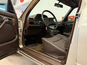 Bild 7/19 von Mercedes-Benz 500 SE (1987)