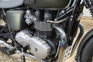 Image 31/38 of Triumph Bonneville T100 McQueen (2012)