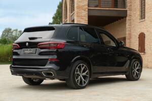 Bild 7/50 von BMW X5 M50d (2019)