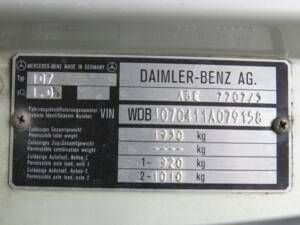 Image 29/39 de Mercedes-Benz 300 SL (1987)
