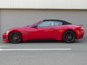 Image 7/99 of Maserati GranCabrio Sport (2015)