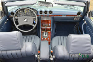 Afbeelding 12/50 van Mercedes-Benz 380 SL (1983)