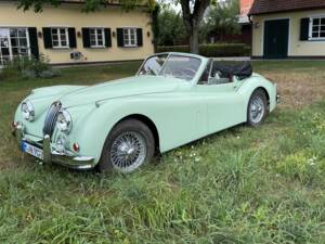 Image 1/23 of Jaguar XK 140 SE DHC (1955)