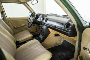 Afbeelding 12/50 van Mercedes-Benz 300 D (1978)