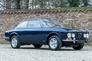 Image 39/50 of Alfa Romeo Giulia GT 1300 Junior (1971)