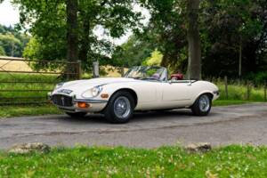 Bild 23/50 von Jaguar E-Type V12 (1971)
