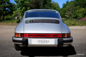 Image 17/42 de Porsche 911 2.7 (1974)