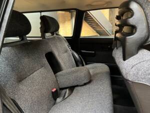 Bild 25/36 von Volvo 240 Polar (1990)