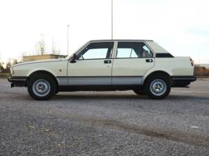 Bild 12/50 von Alfa Romeo Giulietta 1.8 (1983)