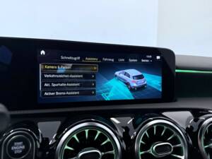 Bild 24/30 von Mercedes-Benz A 35 AMG 4MATIC (2021)