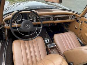 Immagine 21/36 di Mercedes-Benz 280 SL (1969)