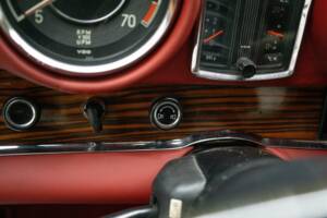Image 62/95 of Mercedes-Benz 280 SE 3,5 (1970)