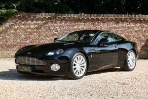 Image 7/50 of Aston Martin V12 Vanquish (2002)