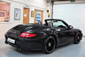 Image 6/12 of Porsche 911 Carrera GTS (2011)