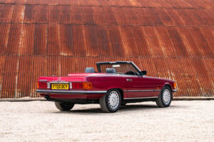 Afbeelding 12/36 van Mercedes-Benz 300 SL (1989)